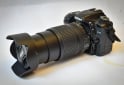 Electrónica - CÁMARA FOTOGRÁFICA NIKON D 7500 con lente AF-S NIKON 18-140 mm VR - En Venta