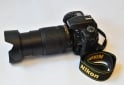 Electrónica - CÁMARA FOTOGRÁFICA NIKON D 7500 con lente AF-S NIKON 18-140 mm VR - En Venta
