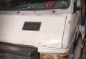 Utilitarios - Renault Motor 2000 1995 Nafta 300000Km - En Venta