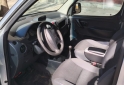 Utilitarios - Peugeot Partner 1.6 hdi 2014 Diesel 263000Km - En Venta