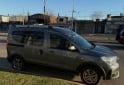 Utilitarios - Renault Kangoo stepway 2023 GNC 108000Km - En Venta