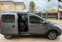 Utilitarios - Renault Kangoo stepway 2023 GNC 108000Km - En Venta