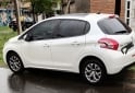 Autos - Peugeot 208 , allure touchscreen 2015 GNC 142000Km - En Venta