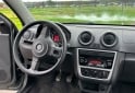 Autos - Volkswagen Gol 2015 Nafta 96000Km - En Venta