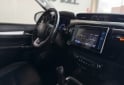 Camionetas - Toyota Hilux SRX AT 4X4 2016 Diesel 200000Km - En Venta