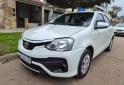 Autos - Toyota Etios 2017 Nafta 139000Km - En Venta