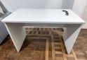 Hogar - Vendo Escritorio de oficina con hub USB + repisa organizadora - En Venta