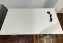 Hogar - Vendo Escritorio de oficina con hub USB + repisa organizadora - En Venta