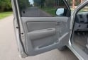Camionetas - Toyota HILUX 4X2 CAB SIMPLE TD 2006 Diesel 300000Km - En Venta