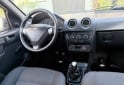 Autos - Chevrolet Celta 2015 GNC 144000Km - En Venta