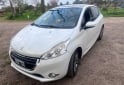 Autos - Peugeot 208 FELINE 2014 Nafta 137000Km - En Venta