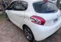 Autos - Peugeot 208 FELINE 2014 Nafta 137000Km - En Venta
