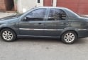 Autos - Fiat Siena 2011 GNC 275000Km - En Venta