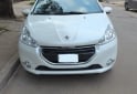 Autos - Peugeot 208 Allure Nav 2015 Nafta 107000Km - En Venta