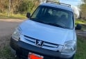 Utilitarios - Peugeot Partner 2011 Nafta 250000Km - En Venta
