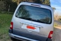 Utilitarios - Peugeot Partner 2011 Nafta 250000Km - En Venta