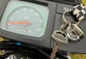 Motos - Suzuki AX100 2025 Nafta 3500Km - En Venta