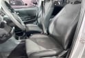 Autos - Volkswagen Fox connect 2019 Nafta 80400Km - En Venta