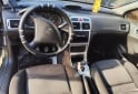 Autos - Peugeot Sedan 2010 Nafta 175000Km - En Venta