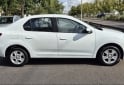 Autos - Renault Logan privilege 1ra mano 2017 Nafta 140000Km - En Venta