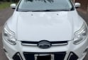 Autos - Ford Focus Titanium 2014 Nafta 146000Km - En Venta