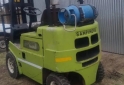 Camiones y Grúas - Vendo autoelevador con equipo a gas - En Venta