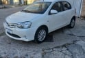 Autos - Toyota Etios xls 2014 Nafta 92000Km - En Venta