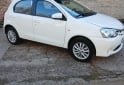 Autos - Toyota Etios xls 2014 Nafta 92000Km - En Venta