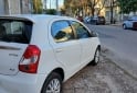 Autos - Toyota Etios xls 2014 Nafta 92000Km - En Venta