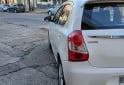 Autos - Toyota Etios xls 2014 Nafta 92000Km - En Venta