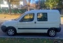 Utilitarios - Peugeot Partner Familiar. 2016 GNC 135000Km - En Venta