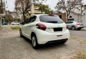Autos - Peugeot 208 2017 Nafta 130000Km - En Venta
