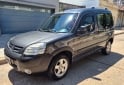Utilitarios - Peugeot Partner 1ra mano permuto 2014 Nafta 140000Km - En Venta