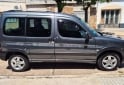 Utilitarios - Peugeot Partner 1ra mano permuto 2014 Nafta 140000Km - En Venta