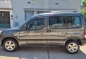 Utilitarios - Peugeot Partner 1ra mano permuto 2014 Nafta 140000Km - En Venta
