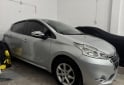 Autos - Peugeot 208 Allure Touchscreen 2015 Nafta 103000Km - En Venta