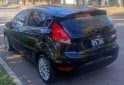 Autos - Ford Fiesta Kinect SE Plus. 2015 Nafta 130000Km - En Venta