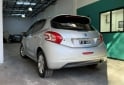 Autos - Peugeot 208 Allure 2015 Nafta 100000Km - En Venta