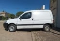 Utilitarios - Peugeot Partner kangoo Fiorino 2010 Nafta 270Km - En Venta