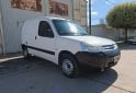 Utilitarios - Peugeot Partner kangoo Fiorino 2010 Nafta 270Km - En Venta
