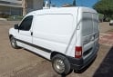 Utilitarios - Peugeot Partner kangoo Fiorino 2010 Nafta 270Km - En Venta