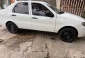 Autos - Fiat Siena 2011 GNC 250000Km - En Venta