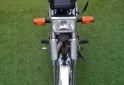 Motos - Suzuki AX100 2022 Nafta 5700Km - En Venta