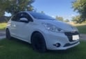 Autos - Peugeot 208 2016 Nafta 126000Km - En Venta