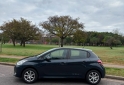 Autos - Peugeot 208 2014 Nafta 122000Km - En Venta