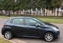 Autos - Peugeot 208 2014 Nafta 122000Km - En Venta