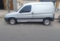 Utilitarios - Peugeot Partner 1.9 D furgon 2004 Diesel 240000Km - En Venta