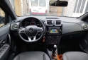 Autos - Renault Logan Intens 2023 Nafta 42900Km - En Venta