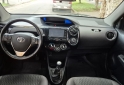 Autos - Toyota XLS 1.5 2018 Nafta 100000Km - En Venta