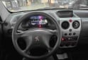 Utilitarios - Peugeot Partner 2022 Diesel 98000Km - En Venta